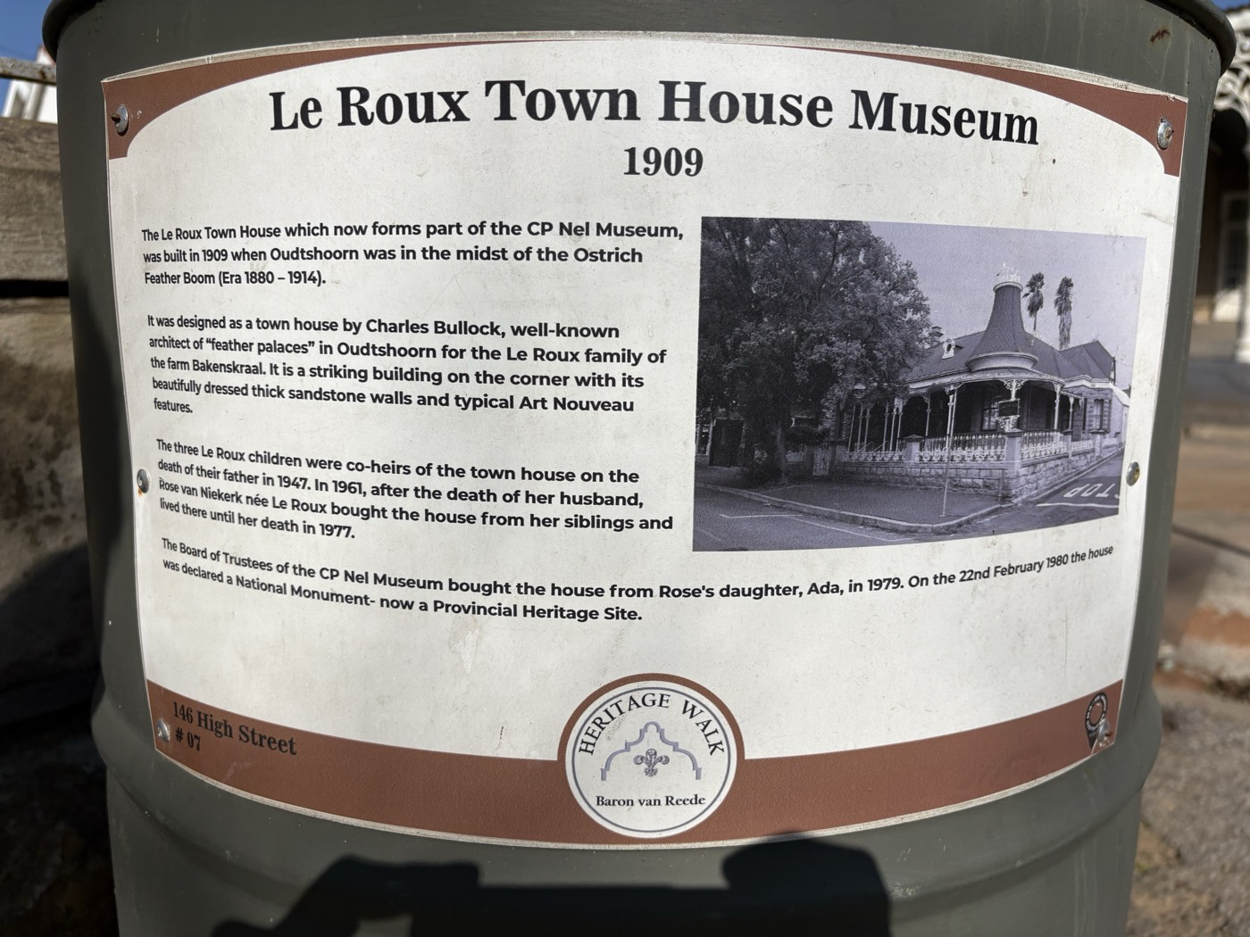 The heritage plaque for Le Roux Town House Museum in High Street, Oudtshoorn